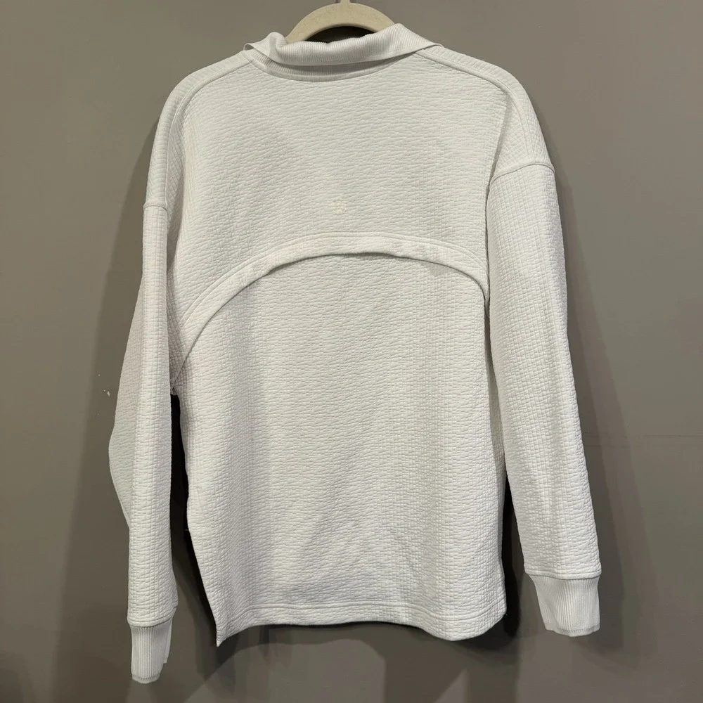 Lululemon Textured Long Sleeve Polo Shirt Women's Sz 2 White Athleisure